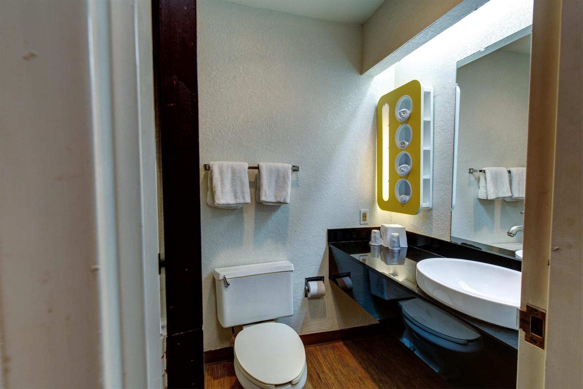 סאות' יוסטון Executive Inn & Suites מראה חיצוני תמונה